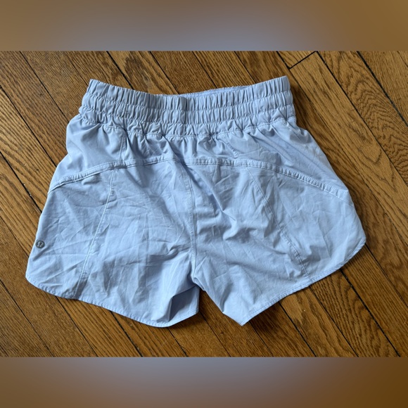 lululemon Track That High Rise Short - Size 8 - Picture 2 of 3